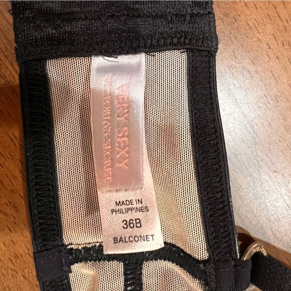 Victoria’s Secret Sheer Black & Tan Metalic Mesh Balconette Bra Gold Accents 36B - Picture 6 of 10
